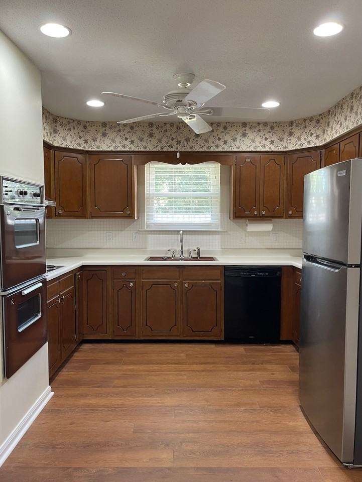 5424 Wimbledon Ct #NA - Photo 3 of 13