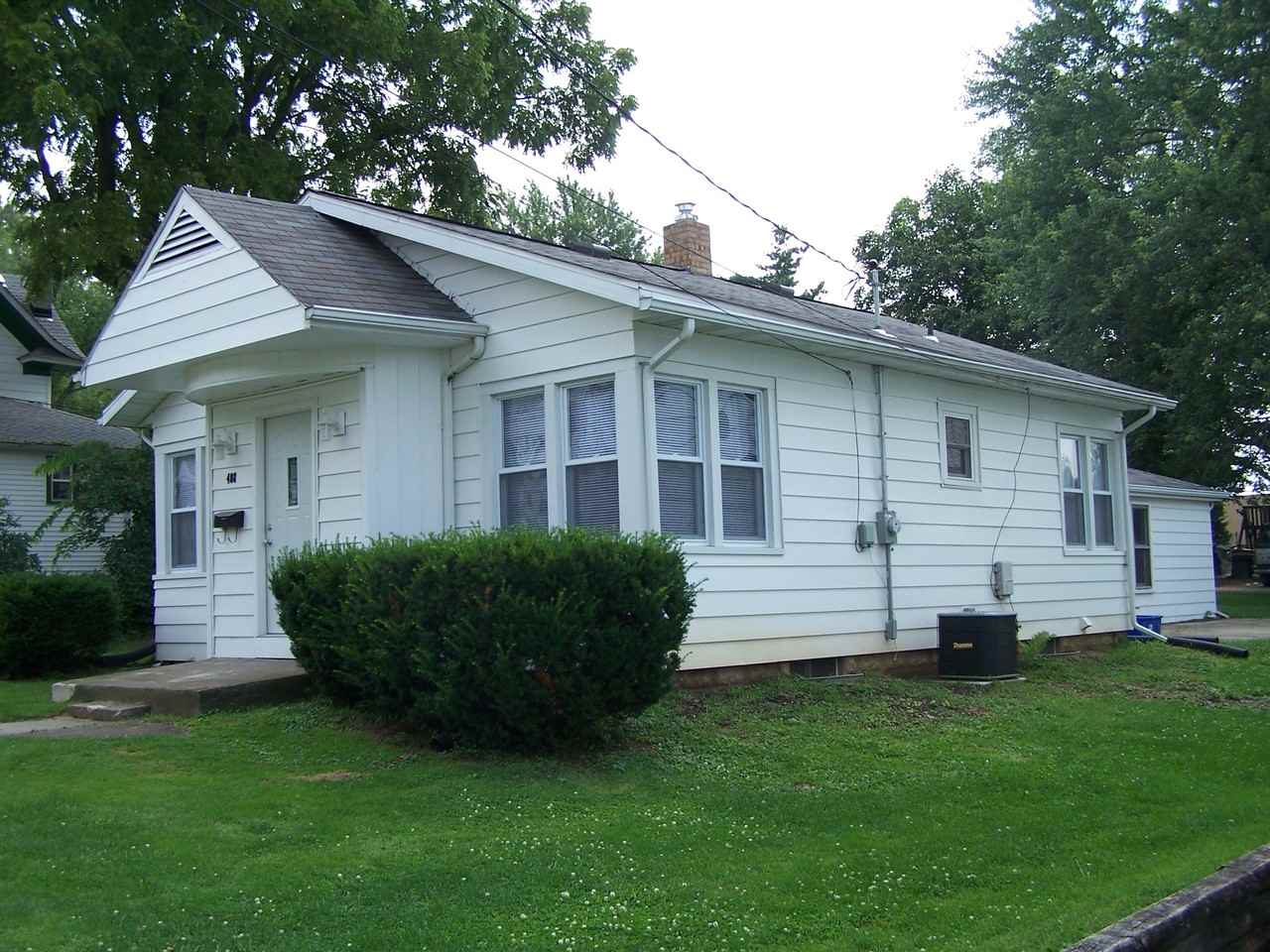 408 Courtney St #NA - Photo 2 of 12