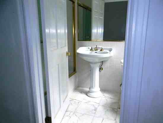 105 Cove Neck Rd - Photo 2 of 6