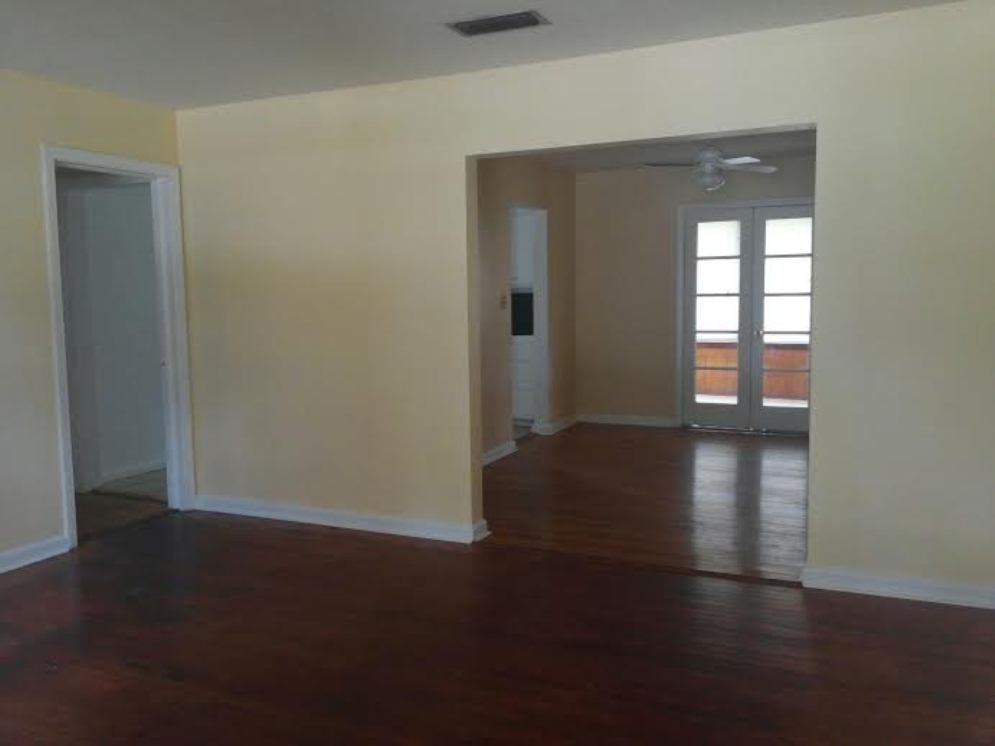 2518 Blueberry Ln - Photo 3 of 13