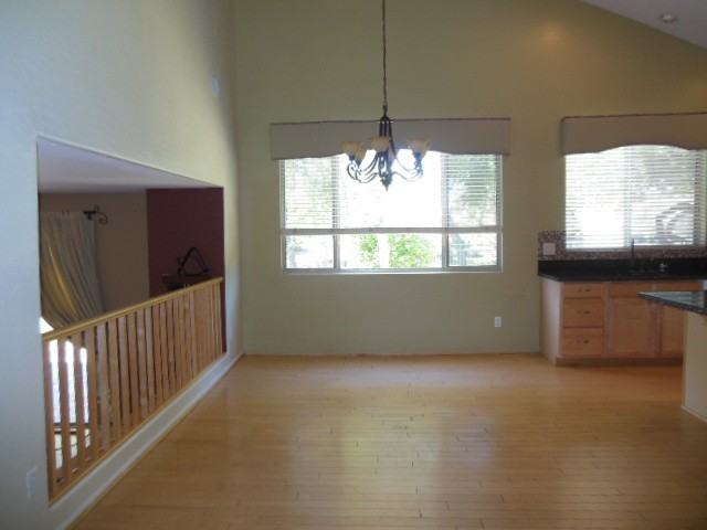 731 W Hemlock Way - Photo 3 of 16