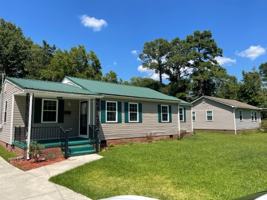 featured image of 114 Beaufort Dr #1