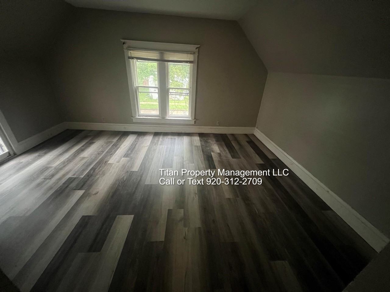 726 W Franklin St #726 - Photo 4 of 8