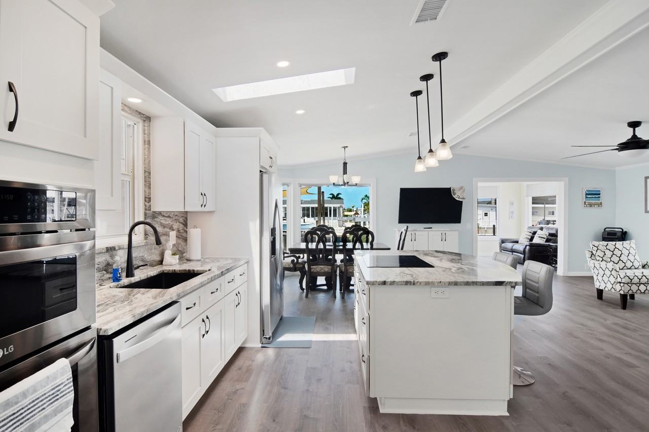 3103 Harpoon Ln #1 - Photo 4 of 11