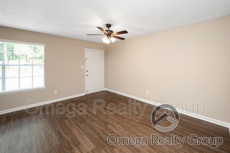 1936 2nd St Ne #4 - Photo 6 of 21