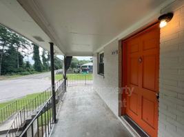 featured image of 1931 Morehead Ave