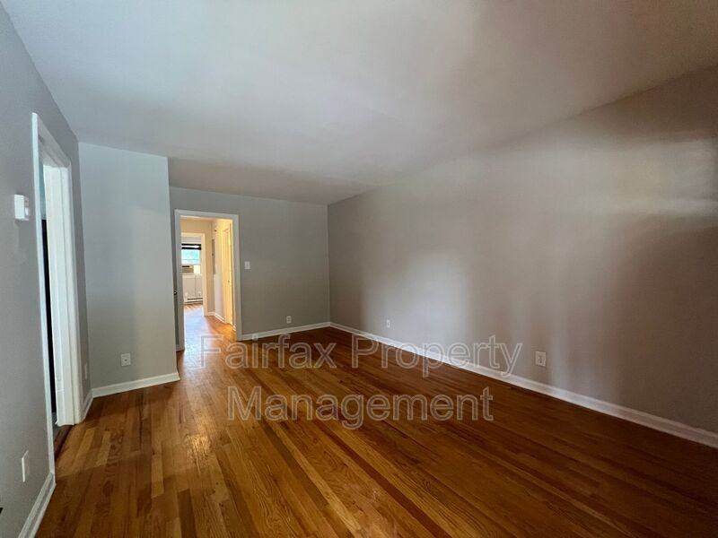 1931 Morehead Ave - Photo 2 of 11