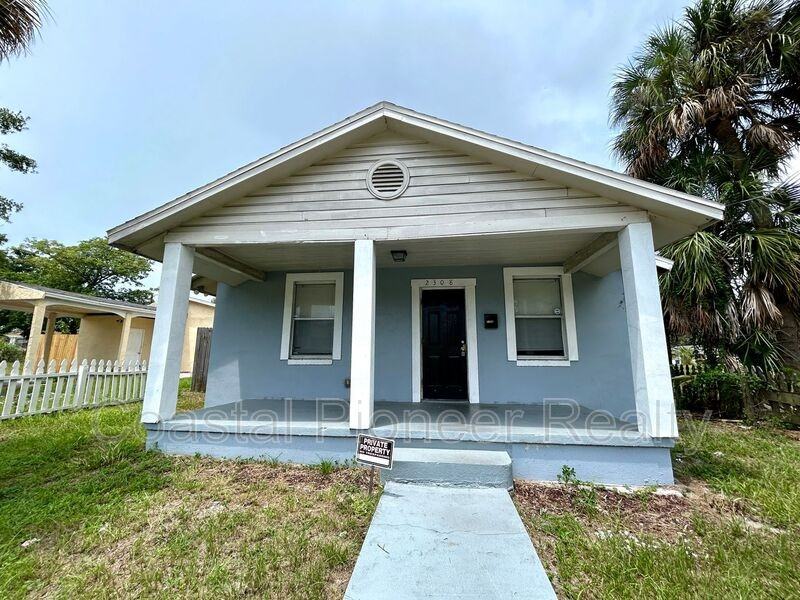 2308 E 15th Ave - Photo 3 of 23