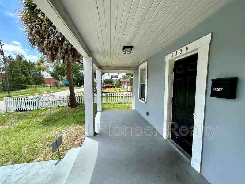 2308 E 15th Ave - Photo 5 of 23