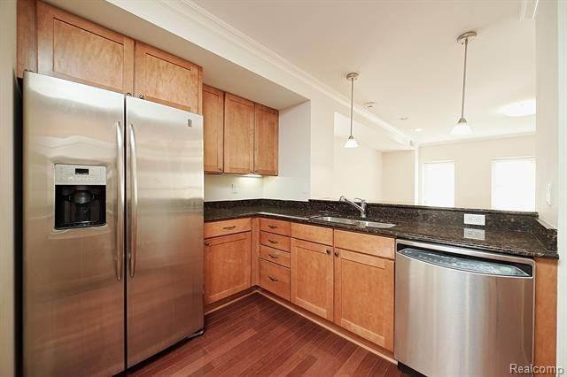 1135 Shelby St #2708 - Photo 5 of 38