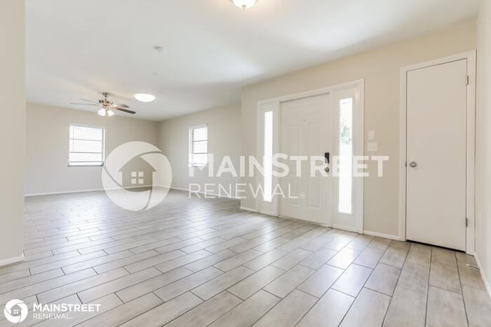 1161 S Brink Ave - Photo 3 of 15
