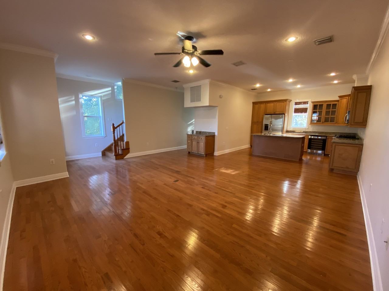 902 Villa Venicia Way #902 - Photo 3 of 21