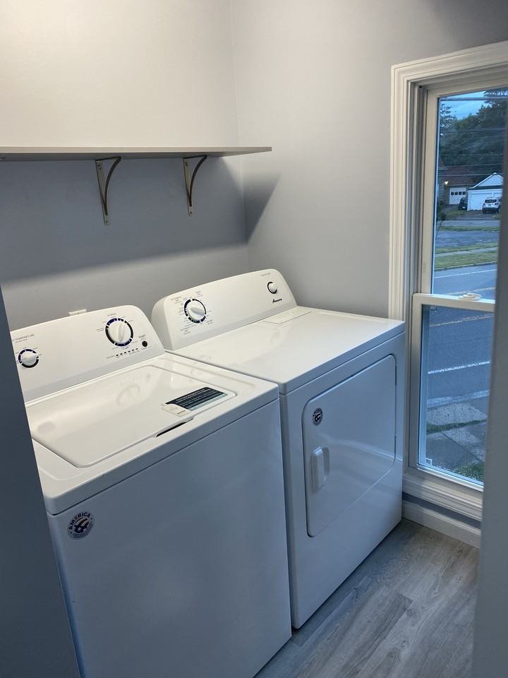 459 Ellicott St - Photo 3 of 9