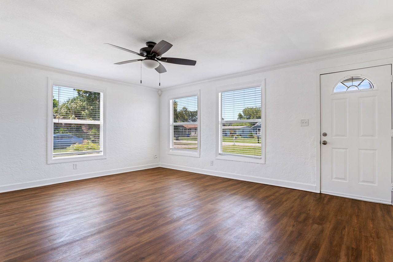 4636 Fairfield Ave S #1 - Photo 5 of 27
