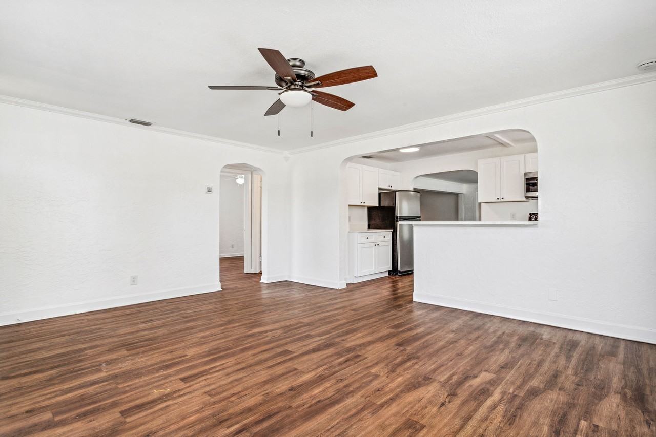 4636 Fairfield Ave S #1 - Photo 6 of 27
