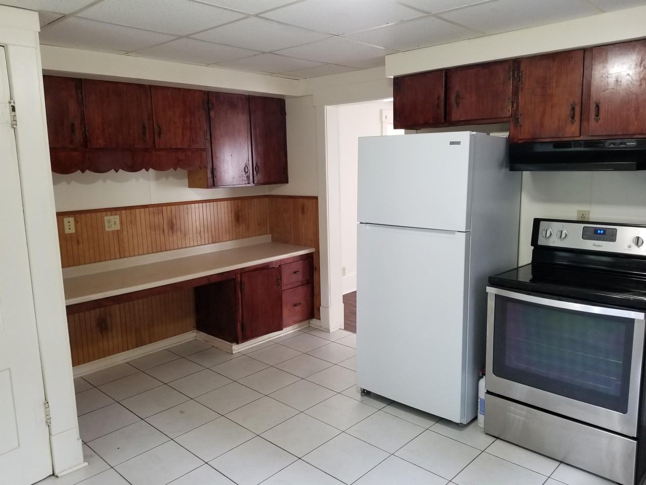 113 Fayette St #1 - Photo 4 of 36