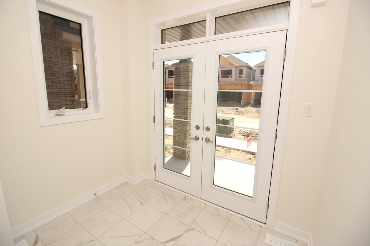 72 Monteith Dr #1 - Photo 2 of 24