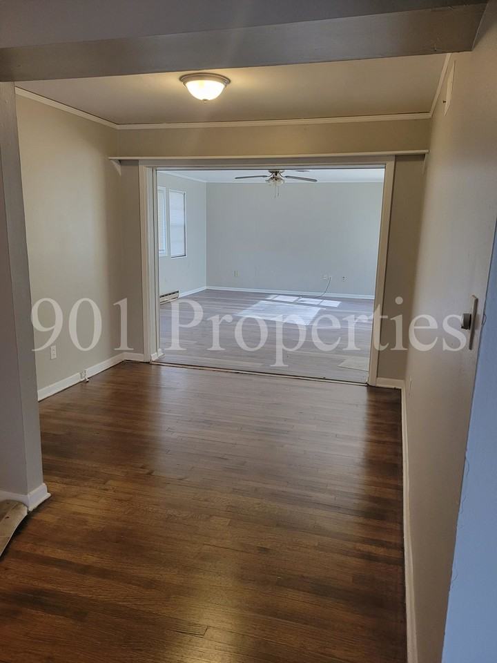 1730 Capri St #1 - Photo 3 of 9