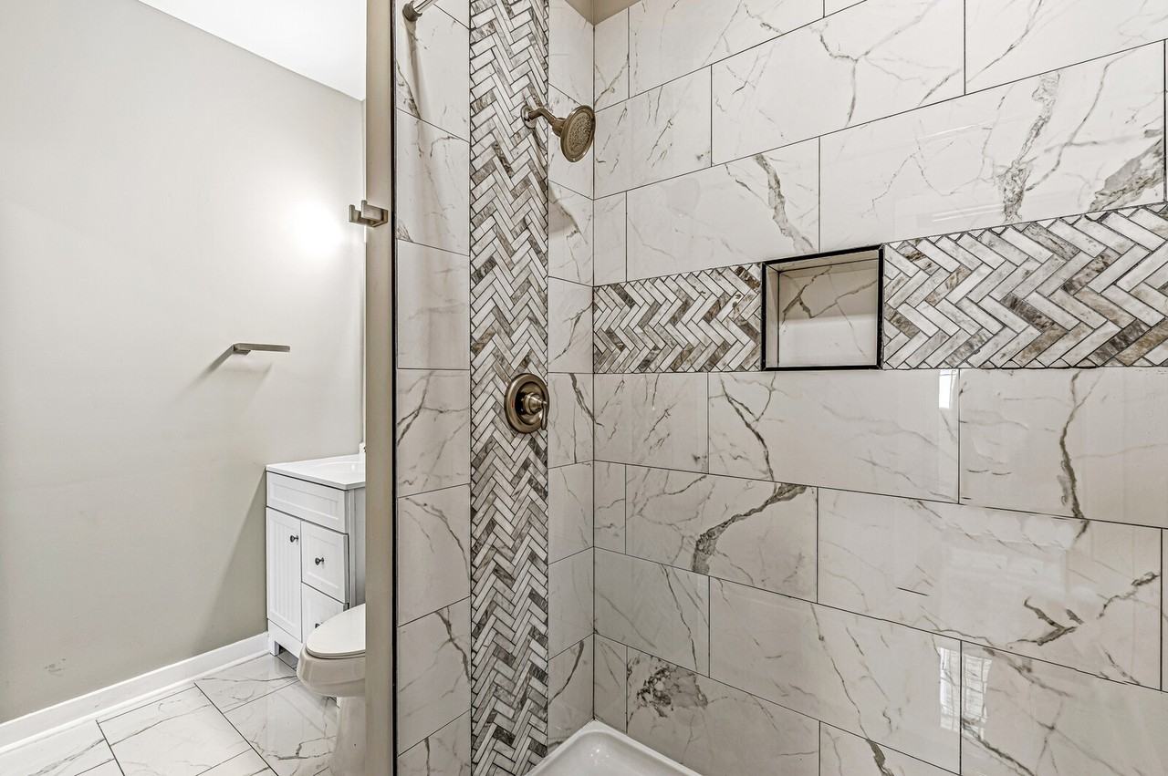 3241 Boulevard Pl #3241 - Photo 6 of 21