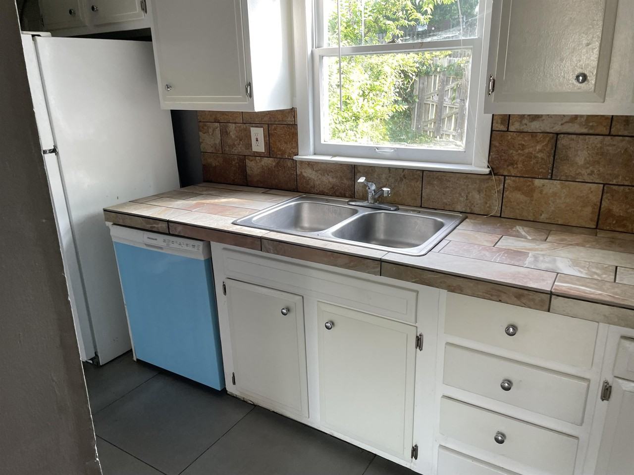 262 Osage Ct #1 - Photo 5 of 19