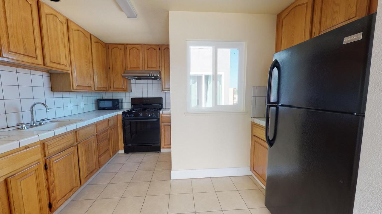 Lovely Sunset townhome near Golden Gate Park - Photo 4 of 15