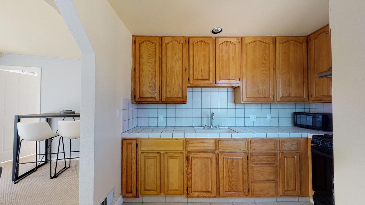 Lovely Sunset townhome near Golden Gate Park - Photo 5 of 15