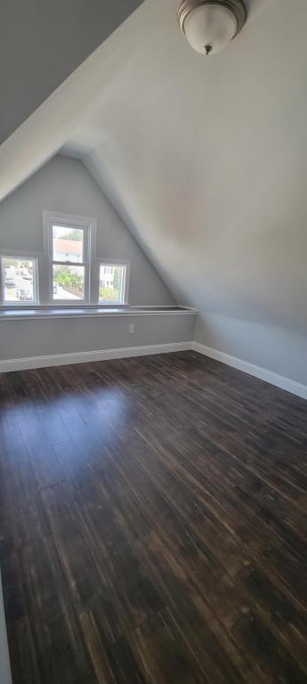 565 Maple St - Photo 6 of 9
