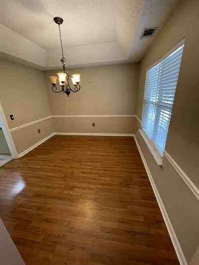 605 Depot Dr - Photo 2 of 17