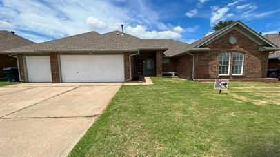 11829 Sw 3rd Ter - Photo 3 of 50