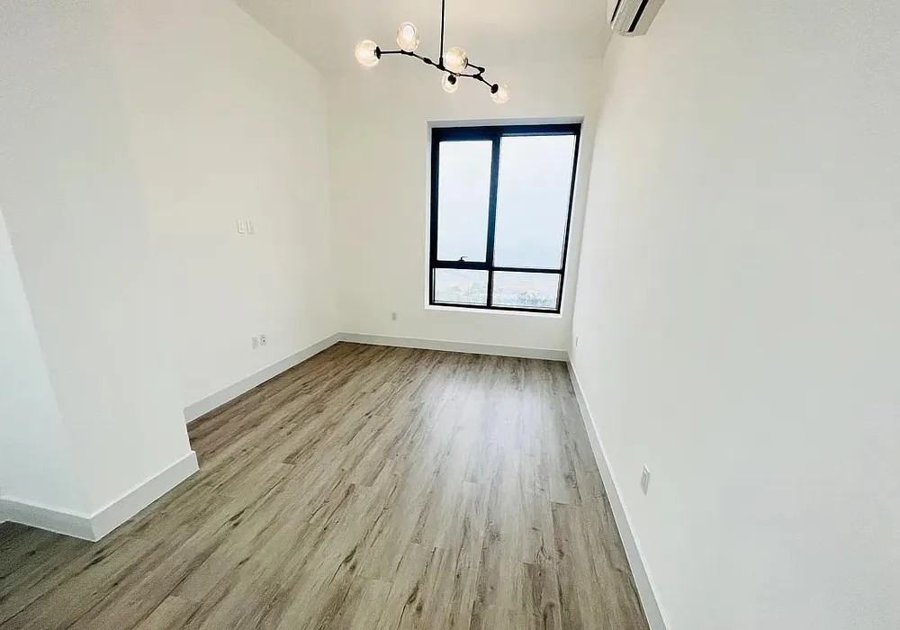 221 Sea Breeze Ave - Photo 3 of 10