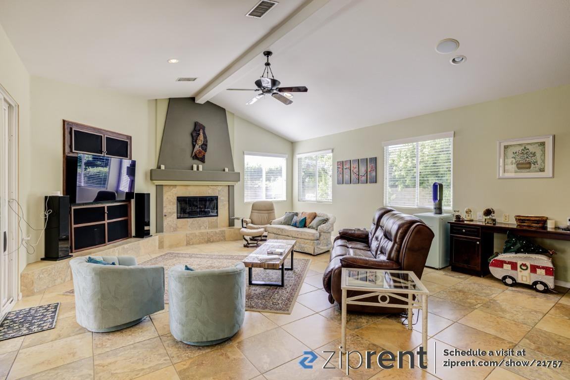 2370 N Hermosa Dr - Photo 3 of 19