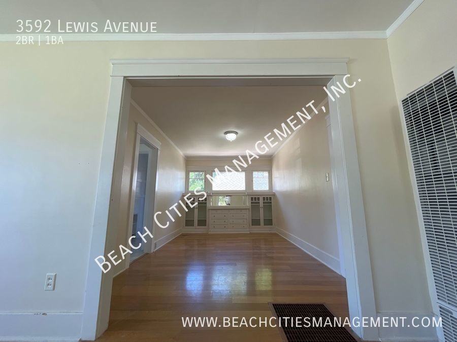 3592 Lewis Ave - Photo 7 of 34