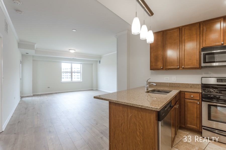 3200 Oak Park Ave #205