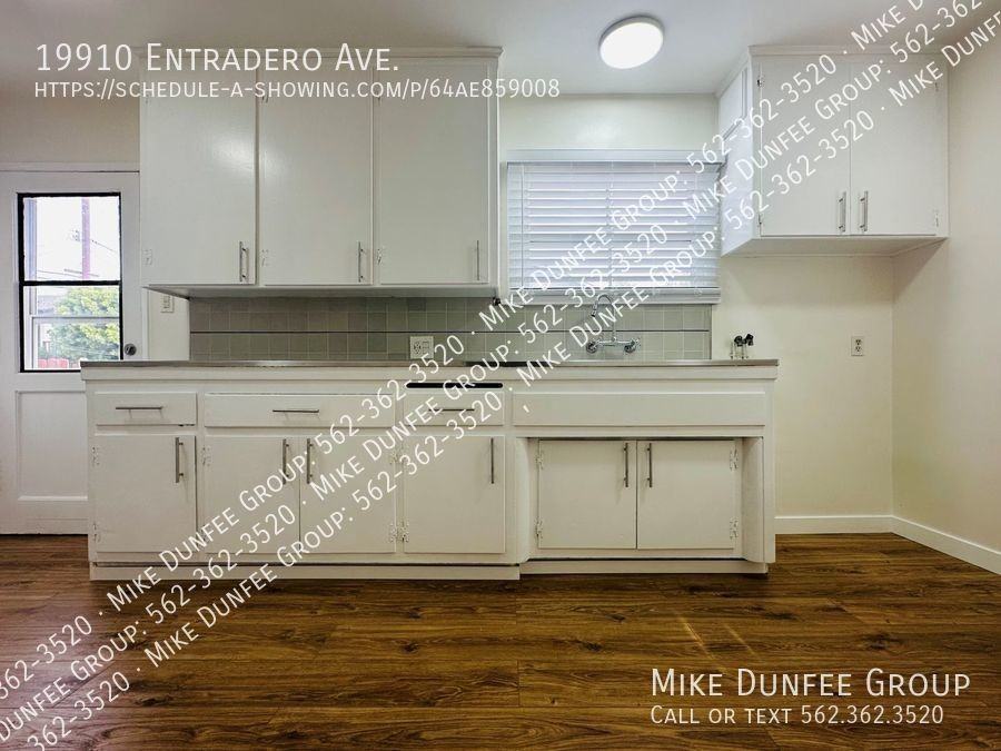 19910 Entradero Ave - Photo 2 of 9