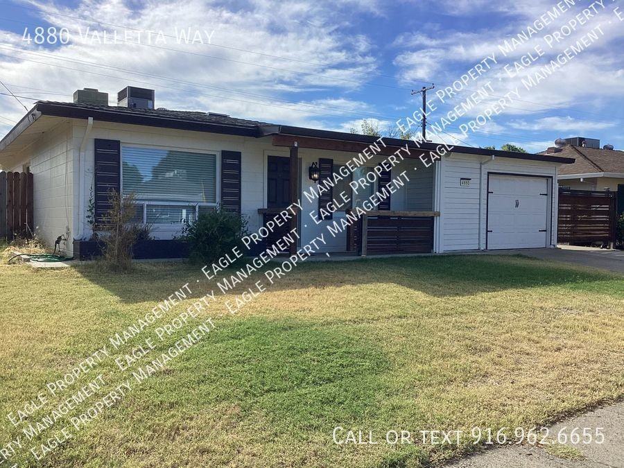 4880 Valletta Way - Photo 2 of 12