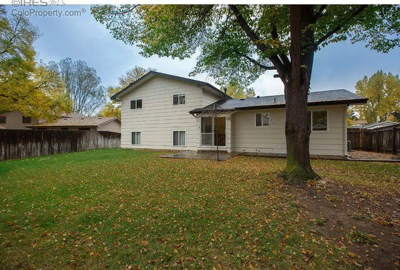 630 Rocky Mountain Way - Photo 2 of 14