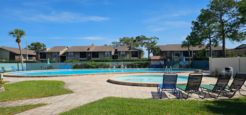 114th Terrace Northeast - Photo 3 of 17