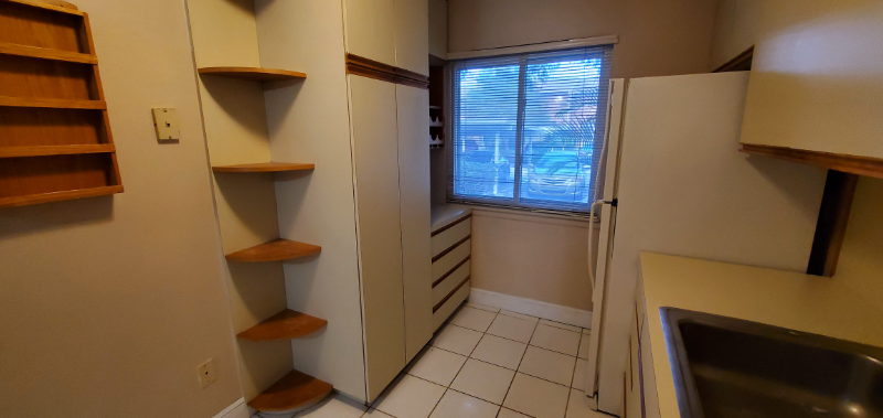 114th Terrace Northeast - Photo 5 of 17