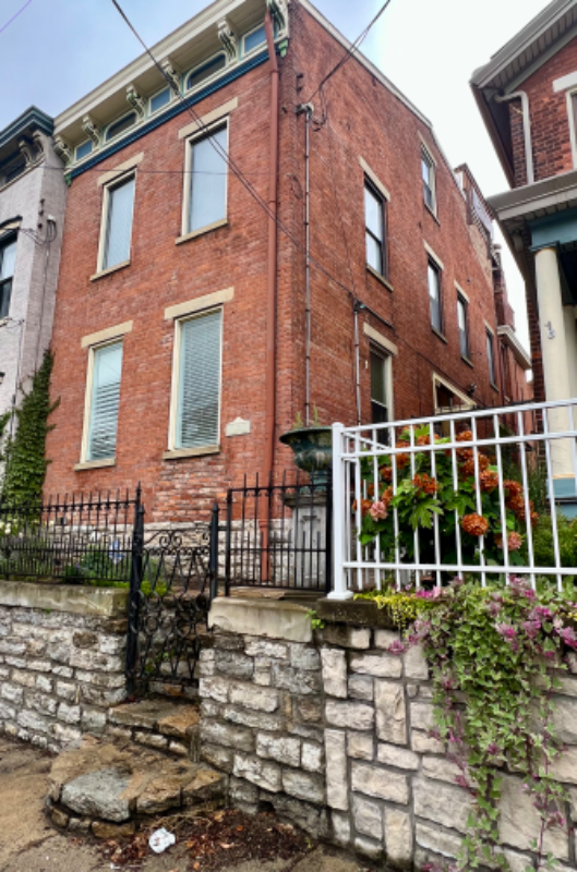 1721 Highland Ave #2