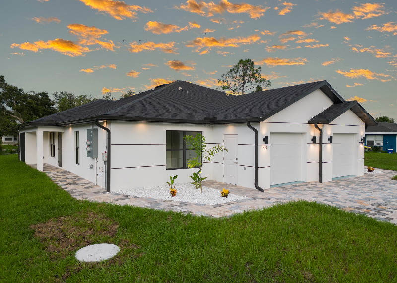 470 Venango St - Photo 2 of 18