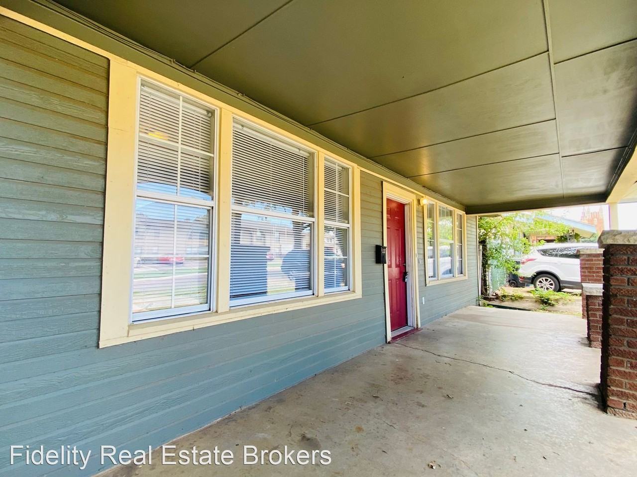 1426 Nw 24th St - Photo 3 of 13