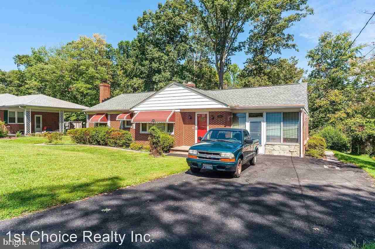 9202 Hines Rd - Photo 2 of 23