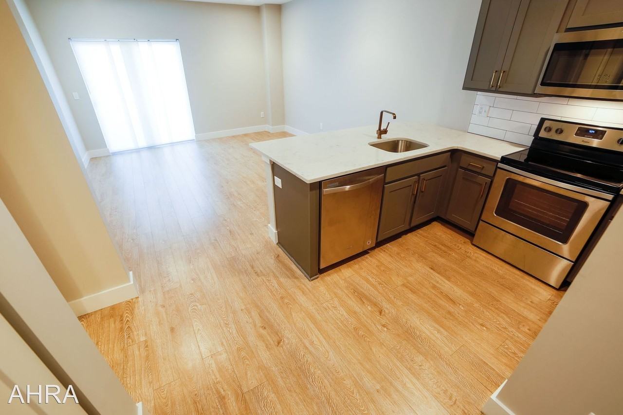 4534 Olive St. - Photo 3 of 30