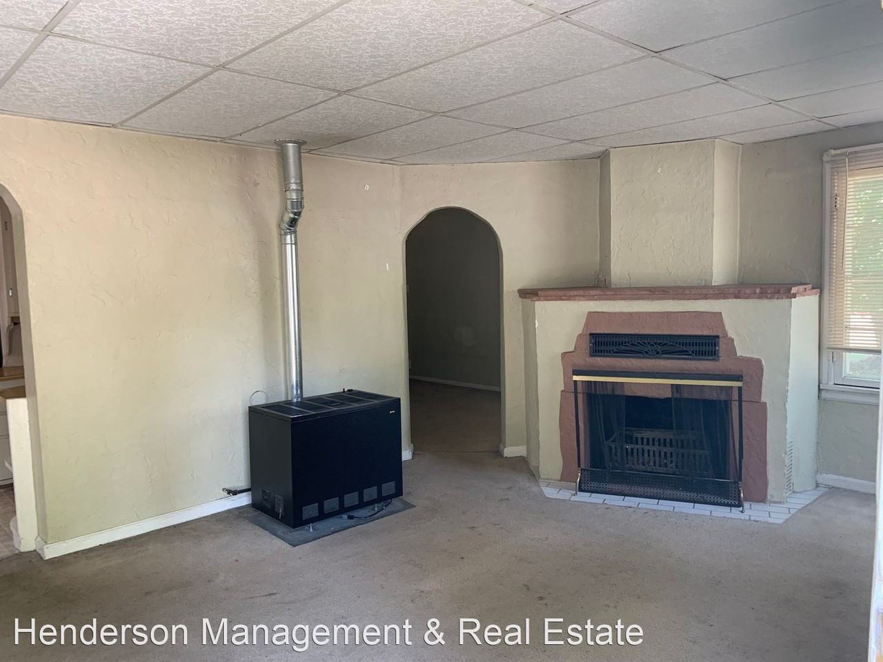 325 West Mulberry Street - Photo 3 of 15