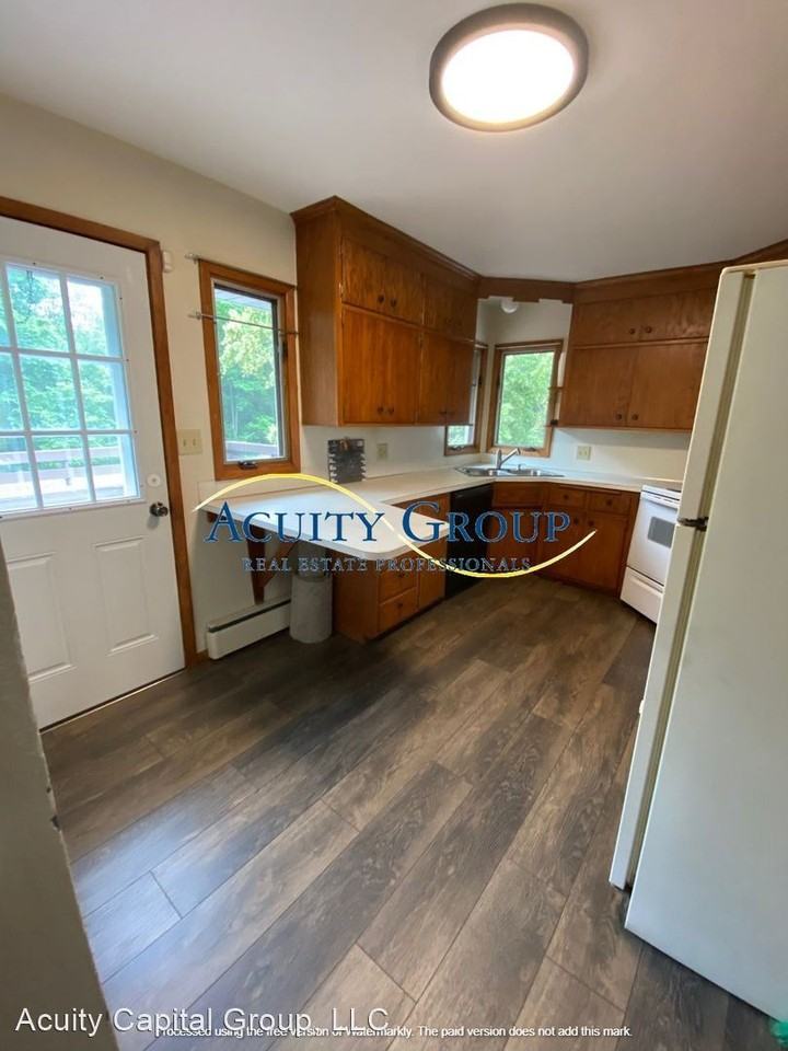 16807 Highway 10 - Photo 2 of 8