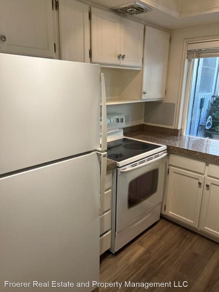 5831 Waterbury Way - Photo 2 of 34