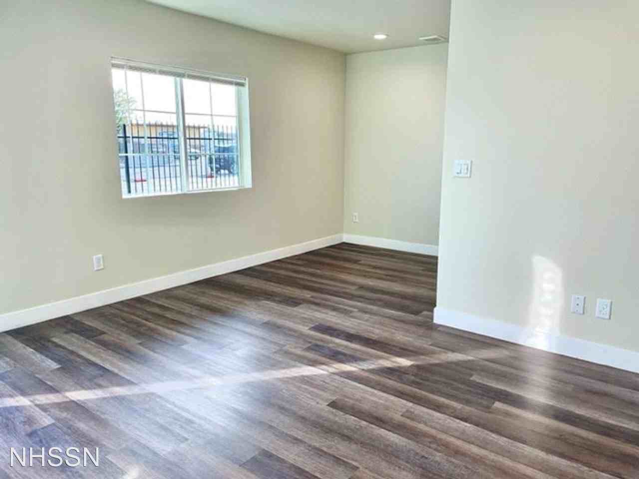Jefferson West 1 BR/1 BA Newly Renovated Apartment! Apartments 500 Jefferson Ave, Las Vegas