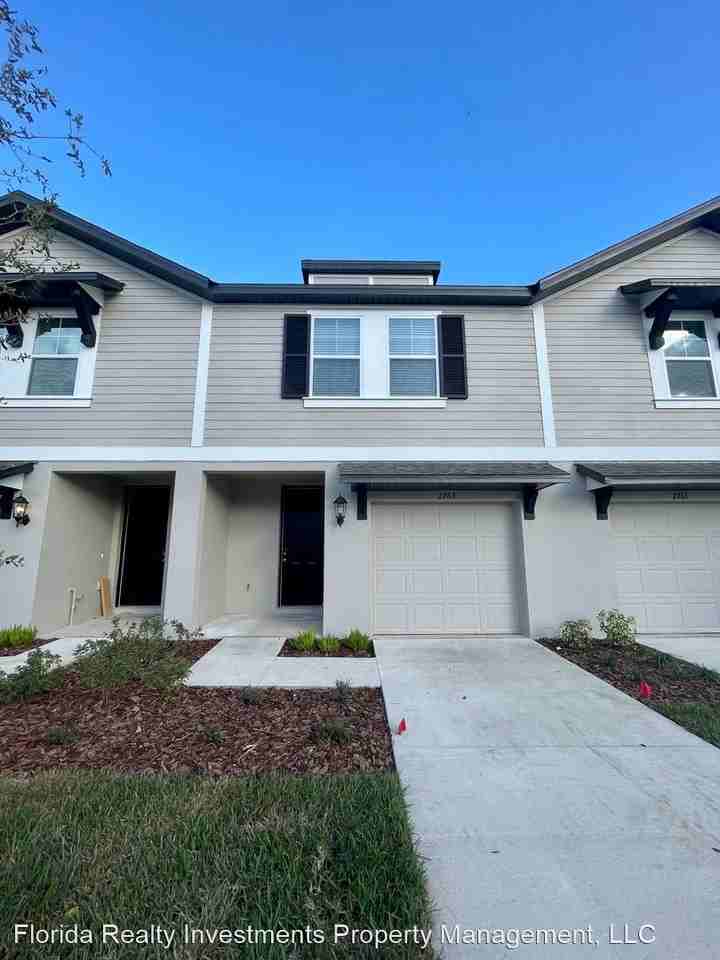 2763 Scarlet Bay Pl