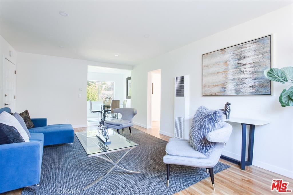 2625 4th St Apt D - Photo 3 of 11