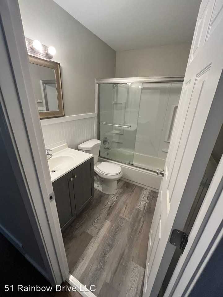 51 Rainbow Dr - Photo 3 of 8